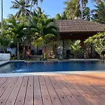 Red Island Villas